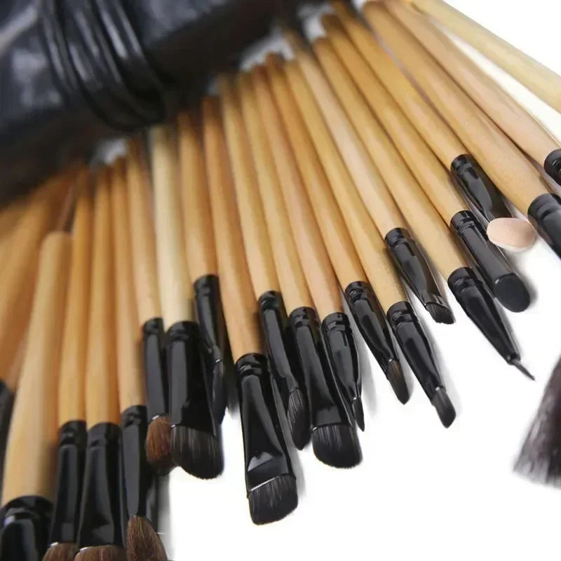 24 Piece Makeup Brush Set With Free Gift Bag-2