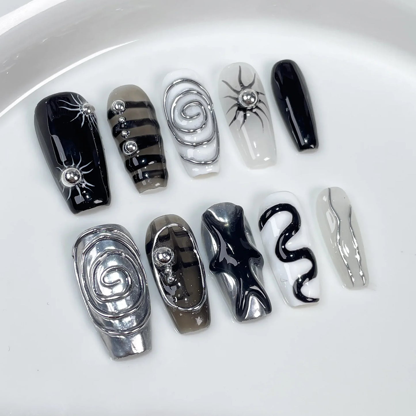 Black Handmade Press On Nails-8