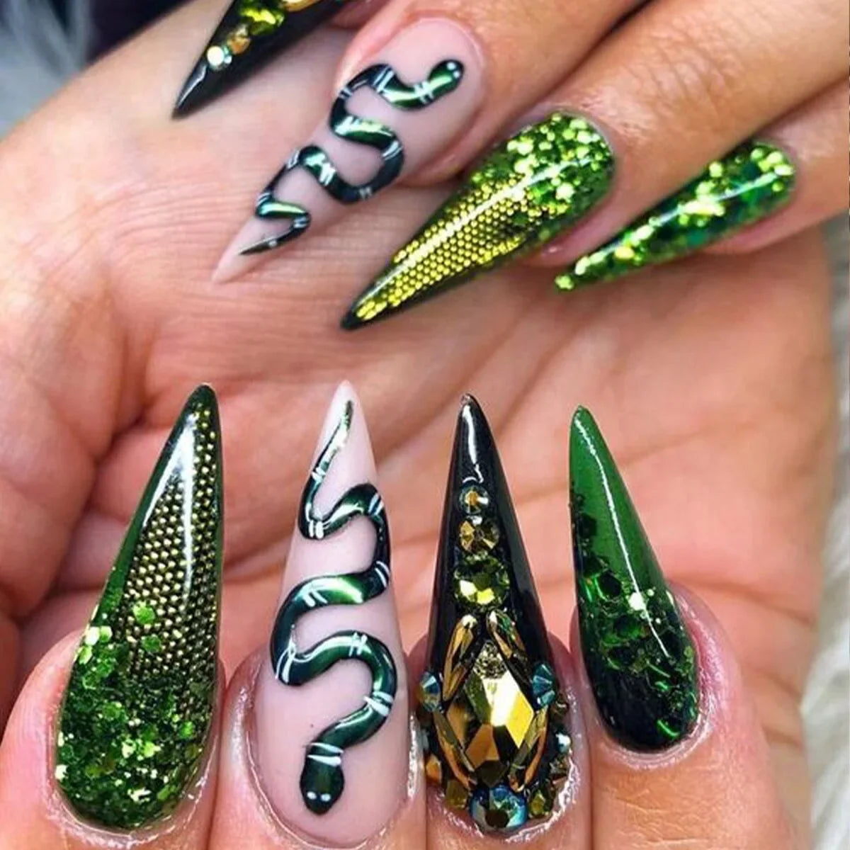 Chic Black Butterfly Nail Set-20