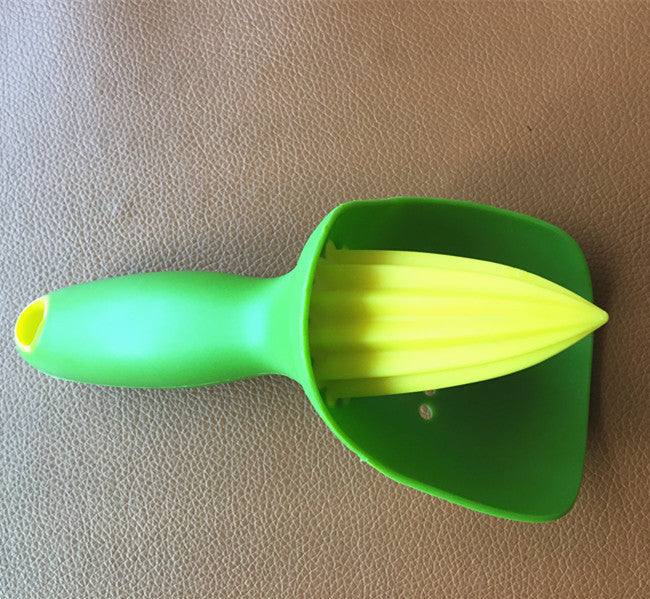 Citrus Squeezer: Manual Lemon Juicer with Ergonomic Design-3