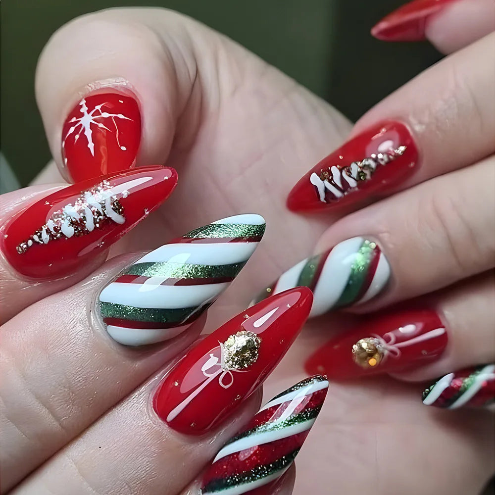 Holiday Glam Green Deer Nail Set-14