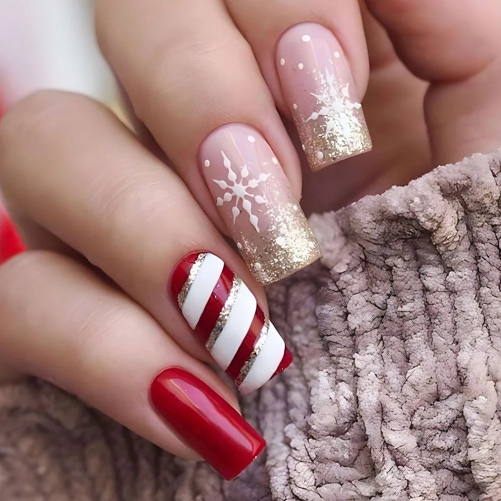 Holiday Glam Green Deer Nail Set-22