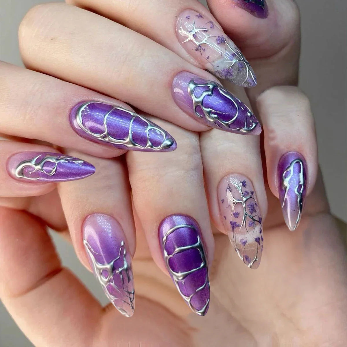 Qsezeny Glam Butterfly Press-On Nails-4