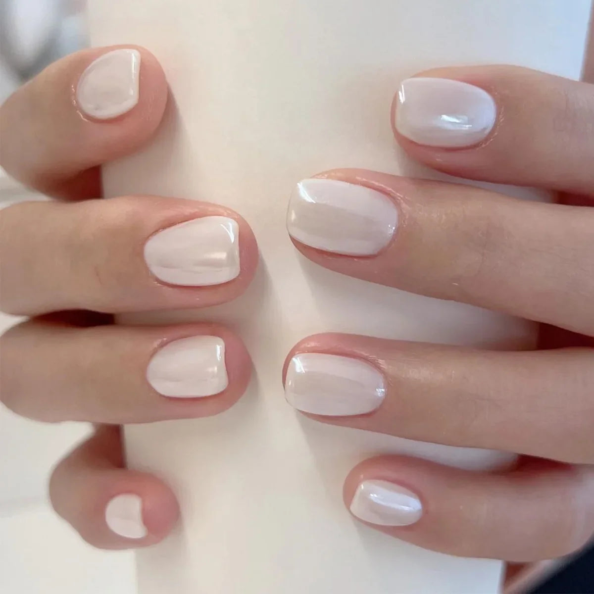 Gradient White Fake Nail Short Square Ballet Simple False Nails-63