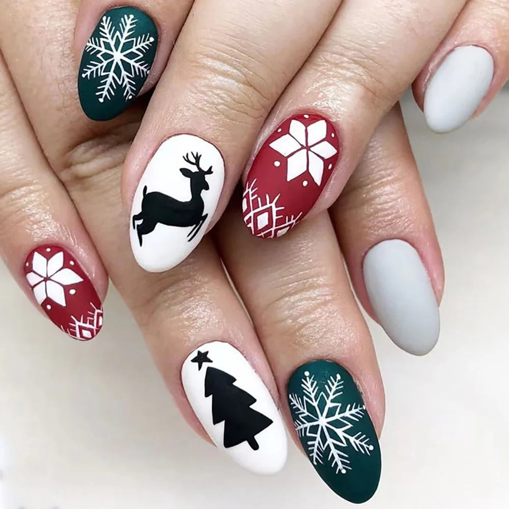 Santa Claus Fake Nail Tips - Festive Nail Art-3
