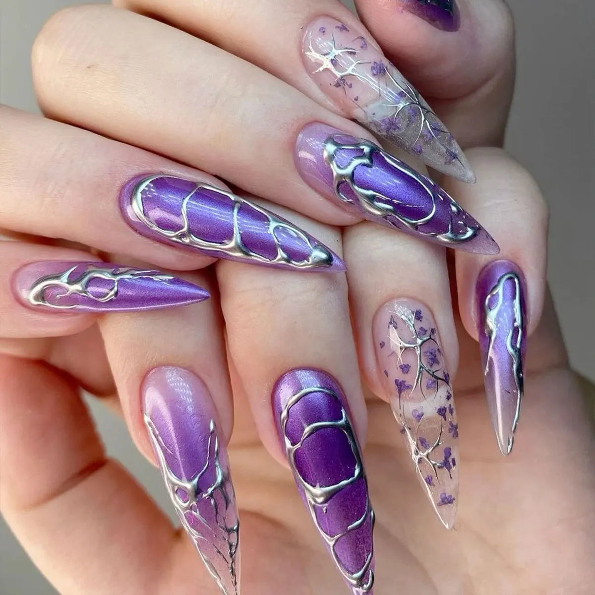 Chic Black Butterfly Nail Set-32