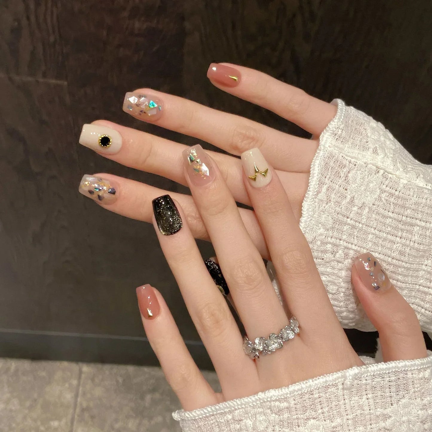 Handmade Retro Press On Nails Set-1