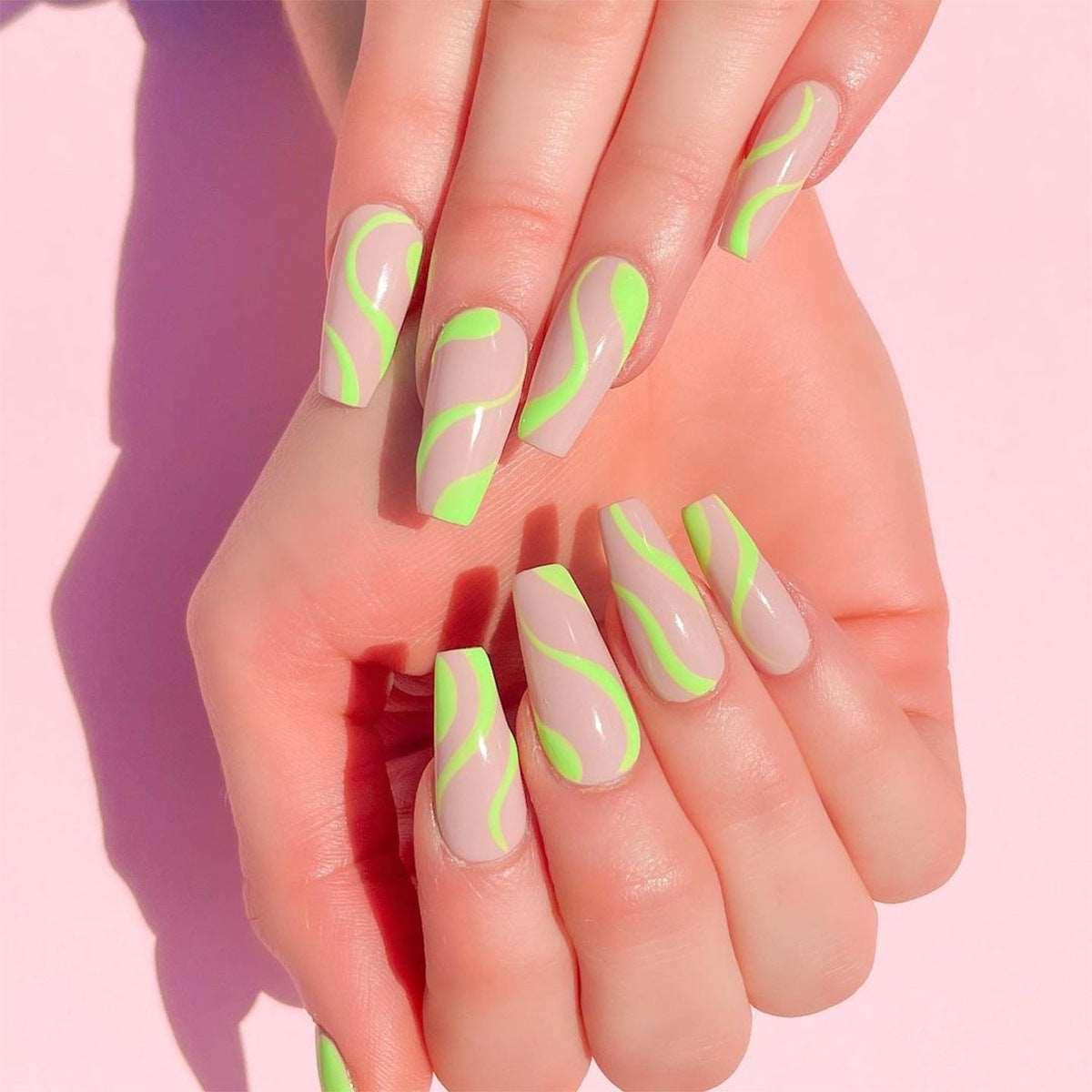 Long-Lasting Press-On Nails-6