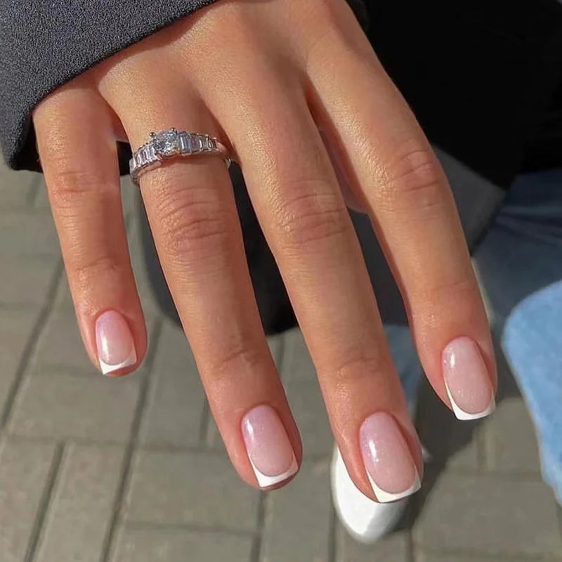 Gradient White Fake Nail Short Square Ballet Simple False Nails-41