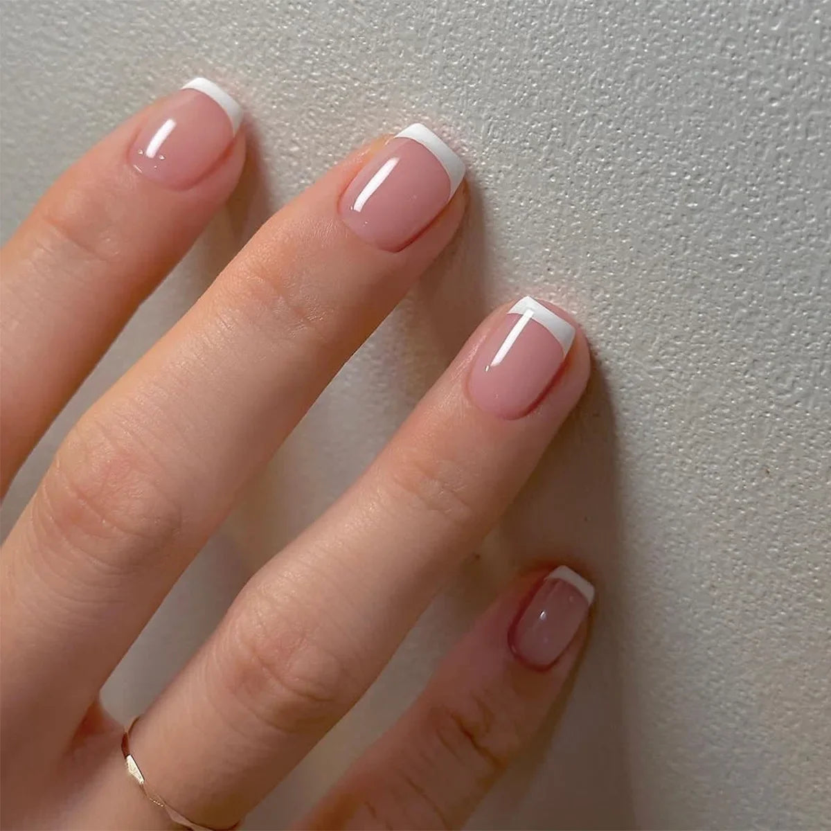 Gradient White Fake Nail Short Square Ballet Simple False Nails-60