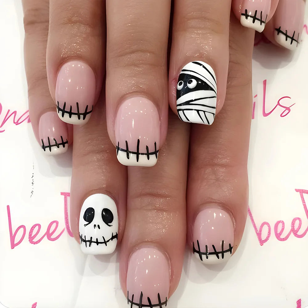 Skull-tastic Press-On Nails-7